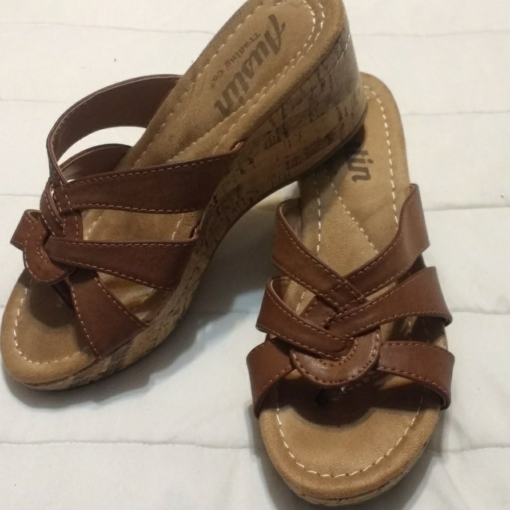 Austin Trading Company Corkscrew Sandals 6 New